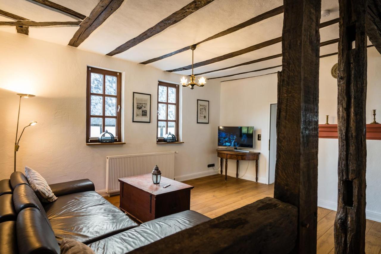 Rissbacher Hof Anno 1737 トラーベン・トラールバッハ エクステリア 写真